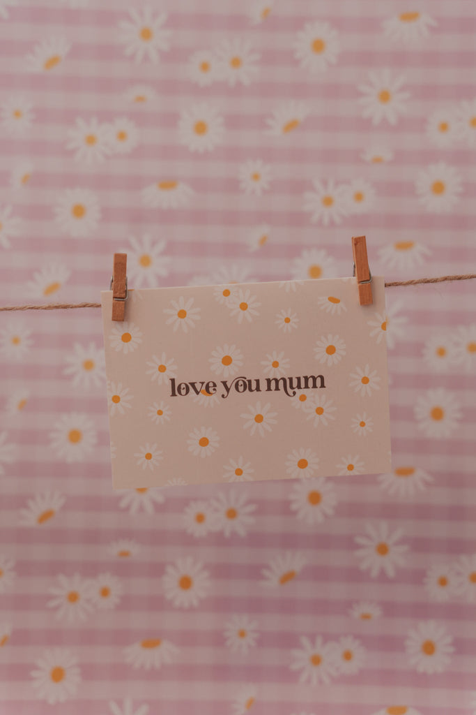 'Love You Mum' Daisies Greeting Card *Last Chance* - Honest Paper - 31325